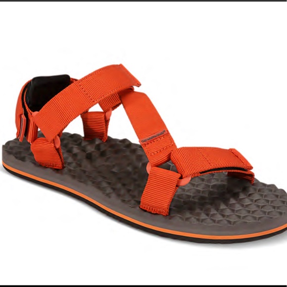 NWT The North Face Base Camp Switchback Sandals - Picture 1 of 3